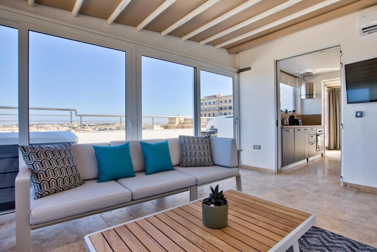 Valletta Luxury 4-Bedroom Duplex With Stunning Sea Views Private Terrace And Jacuzzi Dış mekan fotoğraf